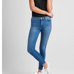 NWOT Hudson Barbara HW Super Skinny Denim 30